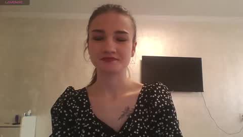 Snapshot of amethystnight_ chatting on 03-07-25, 08:02 Julia online show from 03-07-25, 08:02