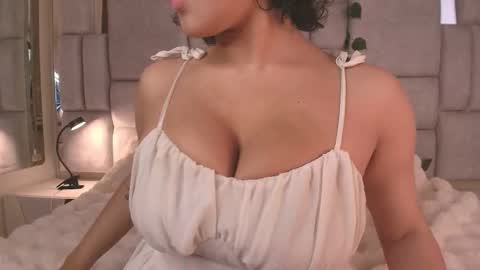 Snapshot of ametrix_ chatting on 11-13-25, 09:58 online show from 11-13-25, 09:58