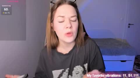 Hi-hi I am Kate welcome to my sexy room online show from 01-08-26, 04:31