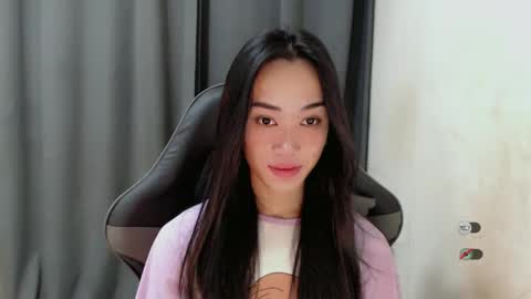 Snapshot of ami_lewis chatting on 12-23-24, 12:57 JOANNA online show from 12-23-24, 12:57