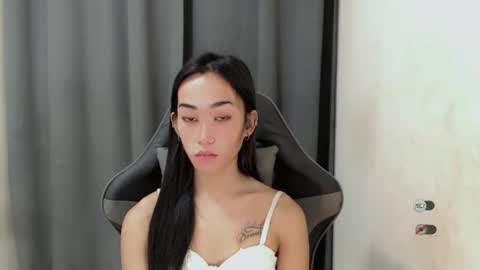 Snapshot of ami_lewis chatting on 12-27-24, 02:14 JOANNA online show from 12-27-24, 02:14