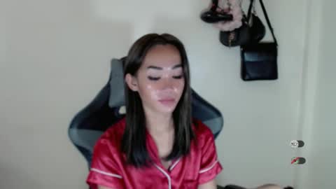 Snapshot of ami_lewis chatting on 09-16-25, 04:30 JOANNA online show from 09-16-25, 04:30