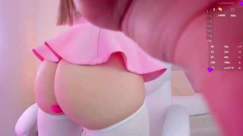 Snapshot of ami_sweet_18 chatting on 10-08-25, 12:08 Ami online show from 10-08-25, 12:08