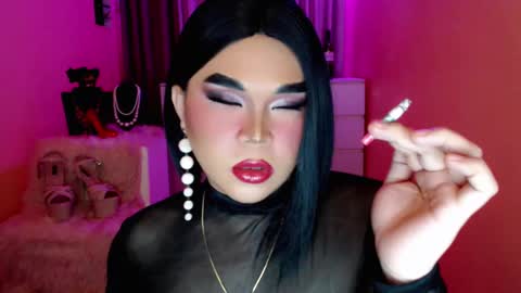 Queen Mireska online show from 01-02-25, 05:39