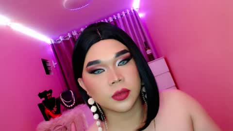 Queen Mireska online show from 02-05-25, 05:31