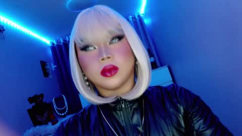 Queen Mireska online show from 03-02-25, 01:05