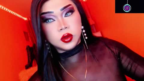 Queen Mireska online show from 11-23-25, 05:35