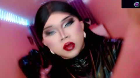 Queen Mireska online show from 04-26-26, 06:16