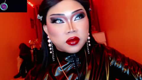 Queen Mireska online show from 07-25-26, 02:47
