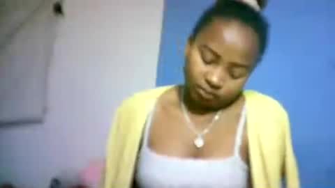 amielle_01 online show from 07-28-26, 08:23
