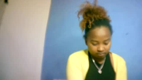 amielle_01 online show from 07-30-26, 06:51