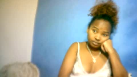 amielle_01 online show from 08-02-26, 02:15