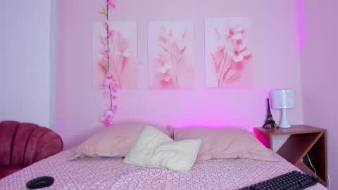 Snapshot of amiiclark chatting on 03-02-26, 07:10 AmiiClark online show from 03-02-26, 07:10