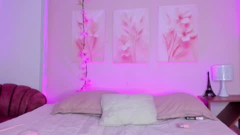 Snapshot of amiiclark chatting on 03-14-26, 07:08 AmiiClark online show from 03-14-26, 07:08