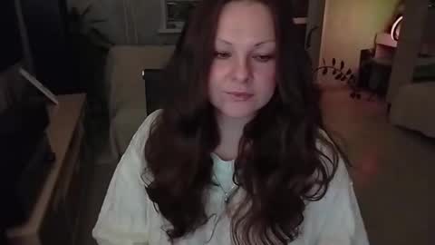 Mila online show from 11-09-25, 10:52