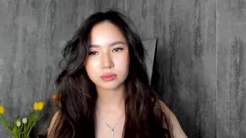 Snapshot of amina_artin chatting on 03-10-25, 12:15 Amina online show from 03-10-25, 12:15