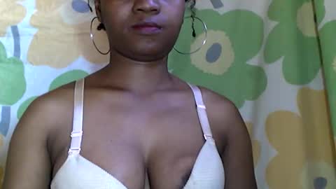 aminah01 online show from 11-19-25, 07:08