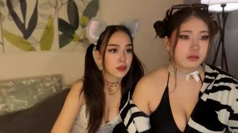 Snapshot of aminasaffron chatting on 10-19-25, 03:45 aminasaffron online show from 10-19-25, 03:45