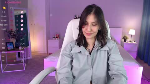 Camilla online show from 01-24-25, 09:39