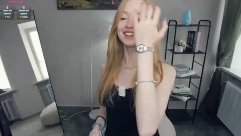Luna online show from 07-24-26, 12:14