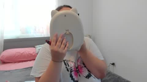 Amira Vyxen online show from 06-16-26, 07:55