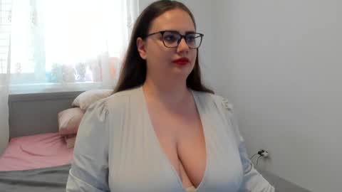Amira Vyxen online show from 07-01-26, 07:43