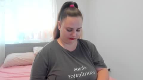 Amira Vyxen online show from 07-08-26, 08:41