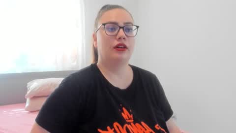 Amira Vyxen online show from 07-09-26, 08:07