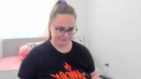 Amira Vyxen online show from 08-03-26, 06:12