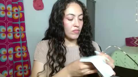 Snapshot of amitlu_ chatting on 10-21-25, 07:14 amitlu_ online show from 10-21-25, 07:14