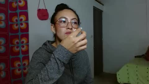 Snapshot of amitlu_ chatting on 10-27-25, 09:41 amitlu_ online show from 10-27-25, 09:41