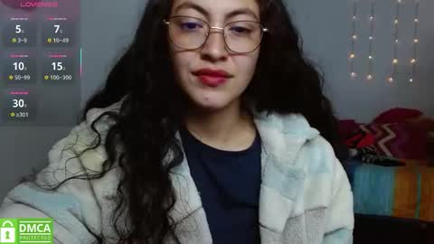 Snapshot of amitlu_ chatting on 11-13-25, 12:42 amitlu_ online show from 11-13-25, 12:42