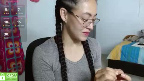 Snapshot of amitlu_ chatting on 11-23-25, 12:32 amitlu_ online show from 11-23-25, 12:32