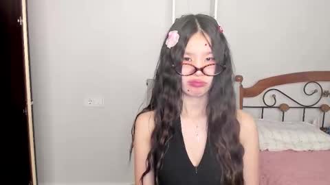 Snapshot of amiya_cute chatting on 02-28-26, 04:52 Ami online show from 02-28-26, 04:52