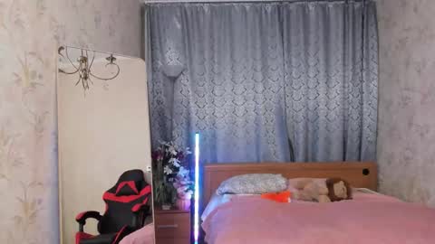 Snapshot of amiya_cute chatting on 03-12-26, 05:41 Ami online show from 03-12-26, 05:41