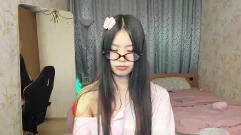 Snapshot of amiya_cute chatting on 03-13-26, 02:45 Ami online show from 03-13-26, 02:45