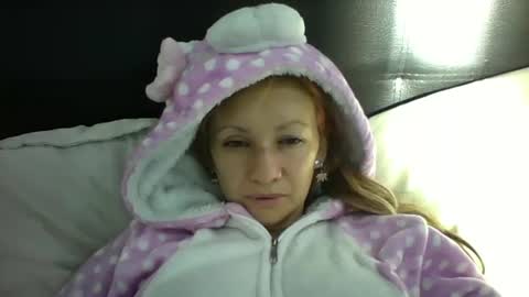 Snapshot of ammber3 chatting on 05-28-26, 11:40 Paula D online show from 05-28-26, 11:40