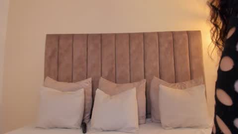 Snapshot of ammber_collins_ chatting on 02-17-26, 05:30 Amber online show from 02-17-26, 05:30