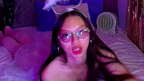 Snapshot of ammeliejoy chatting on 10-31-25, 12:55 Ammelie online show from 10-31-25, 12:55