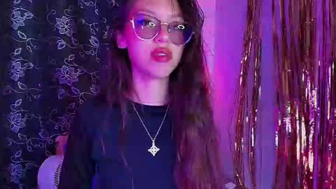 Snapshot of ammeliejoy chatting on 12-22-25, 11:24 Ammelie online show from 12-22-25, 11:24