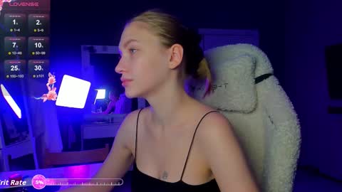 Snapshot of ammi_bliss chatting on 10-06-25, 03:15 Ammi online show from 10-06-25, 03:15