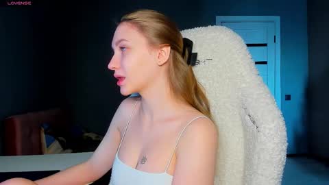 Snapshot of ammi_bliss chatting on 11-29-25, 04:26 Ammi online show from 11-29-25, 04:26