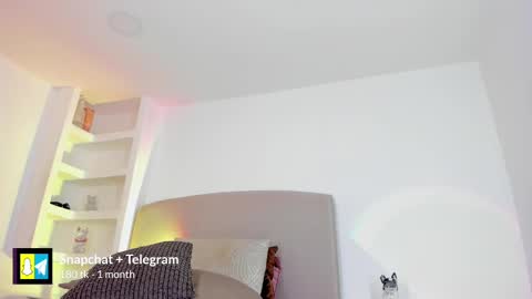 Snapshot of ammy_brown_ chatting on 02-22-25, 01:33 AMMY online show from 02-22-25, 01:33