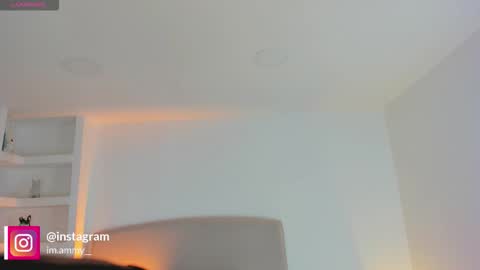 Snapshot of ammy_brown_ chatting on 12-20-25, 07:21 AMMY online show from 12-20-25, 07:21