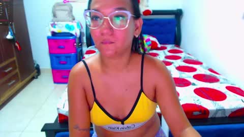Snapshot of ammy_ronan chatting on 06-17-26, 12:46 IM AMMY online show from 06-17-26, 12:46