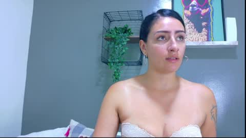 A M M Y  online show from 04-05-26, 12:02