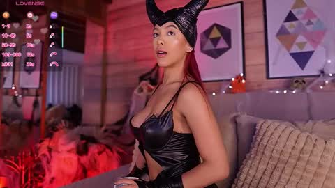 Snapshot of ammyscott1 chatting on 10-28-25, 11:29 Ammy Scott online show from 10-28-25, 11:29