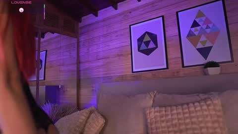 Snapshot of ammyscott1 chatting on 11-26-25, 07:15 Ammy Scott online show from 11-26-25, 07:15