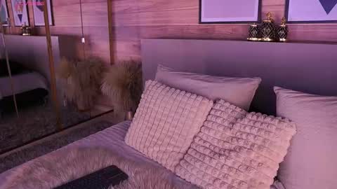 Snapshot of ammyscott1 chatting on 02-20-26, 04:29 Ammy Scott online show from 02-20-26, 04:29