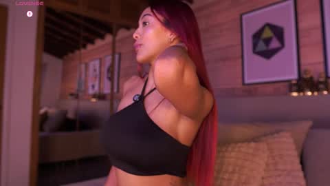 Snapshot of ammyscott1 chatting on 03-11-26, 06:25 Ammy Scott online show from 03-11-26, 06:25